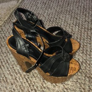 Black Wedges